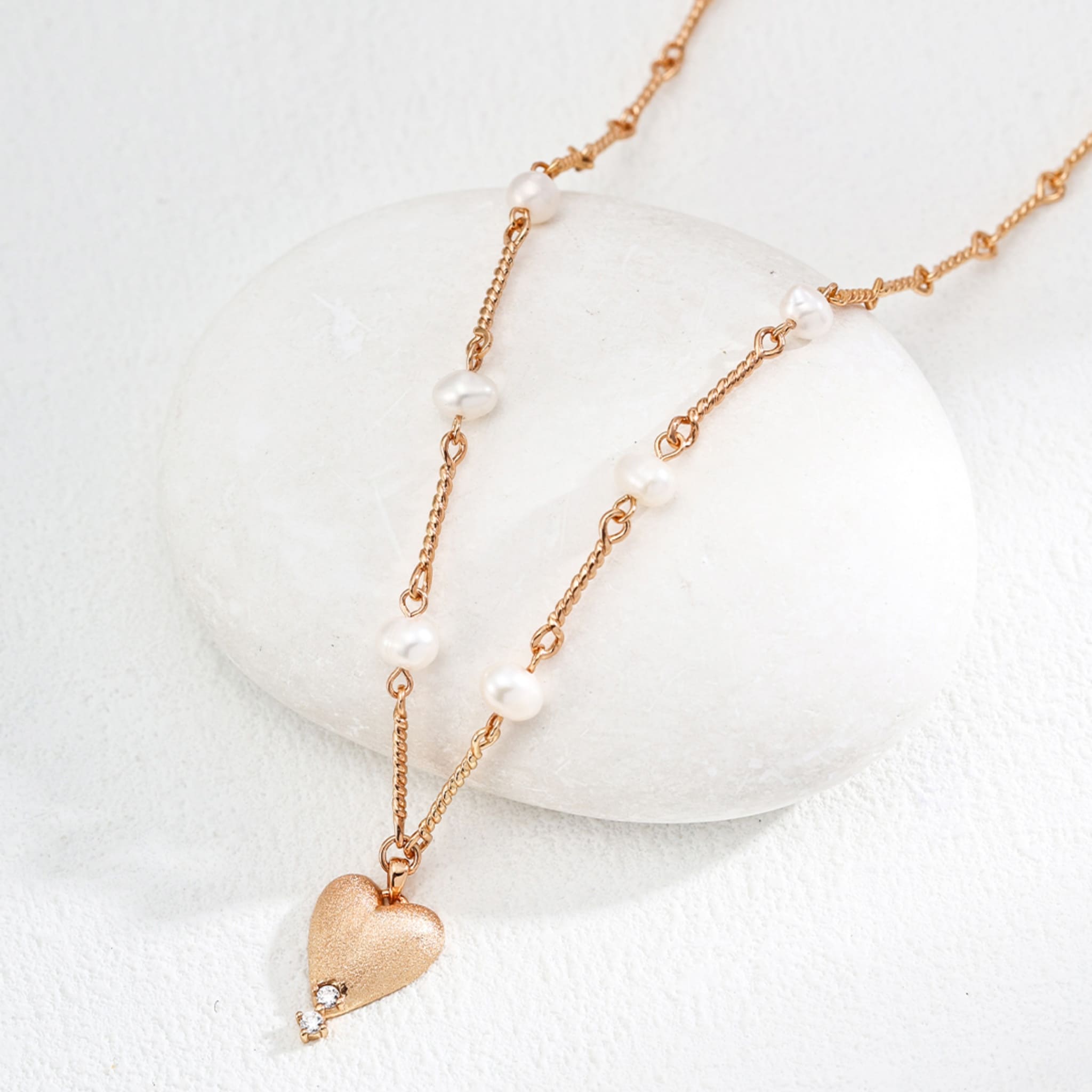 Misty Pearl Necklace
