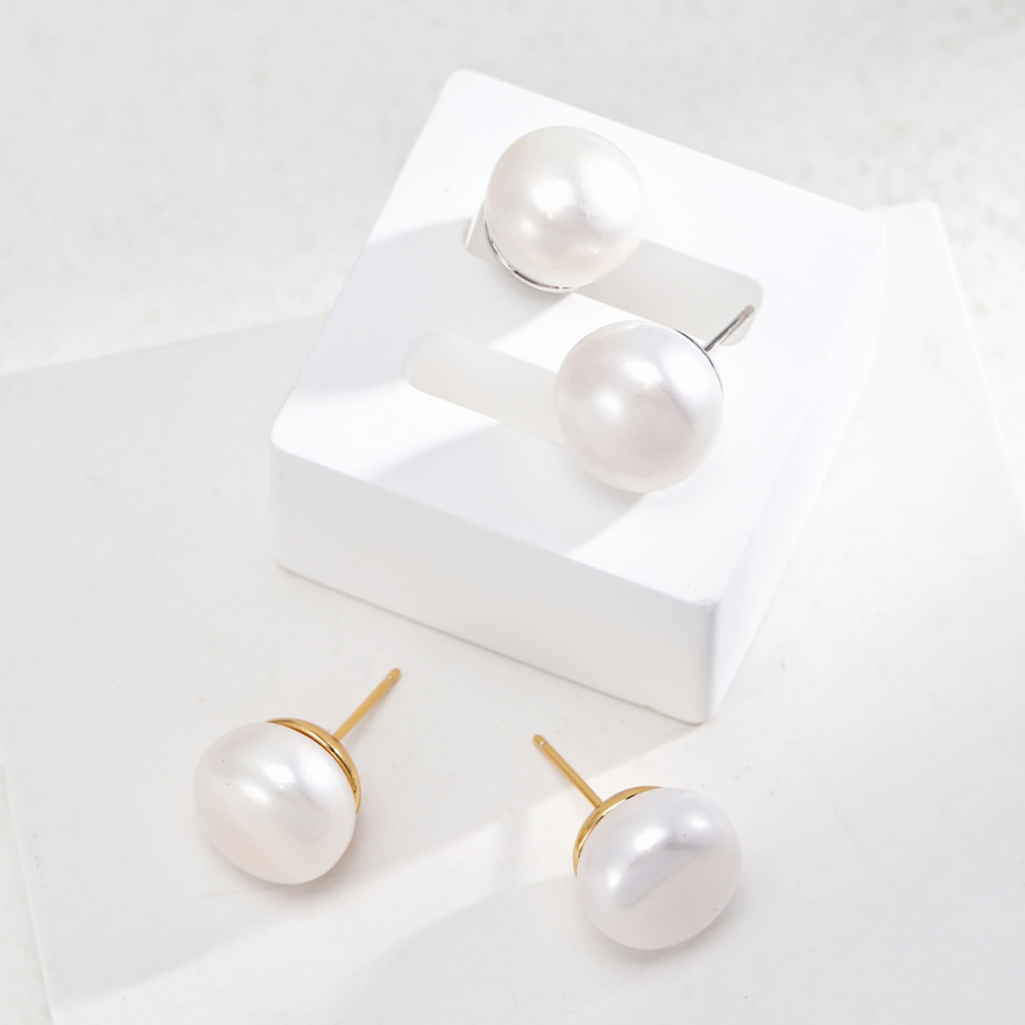 Classic Pearl Studs