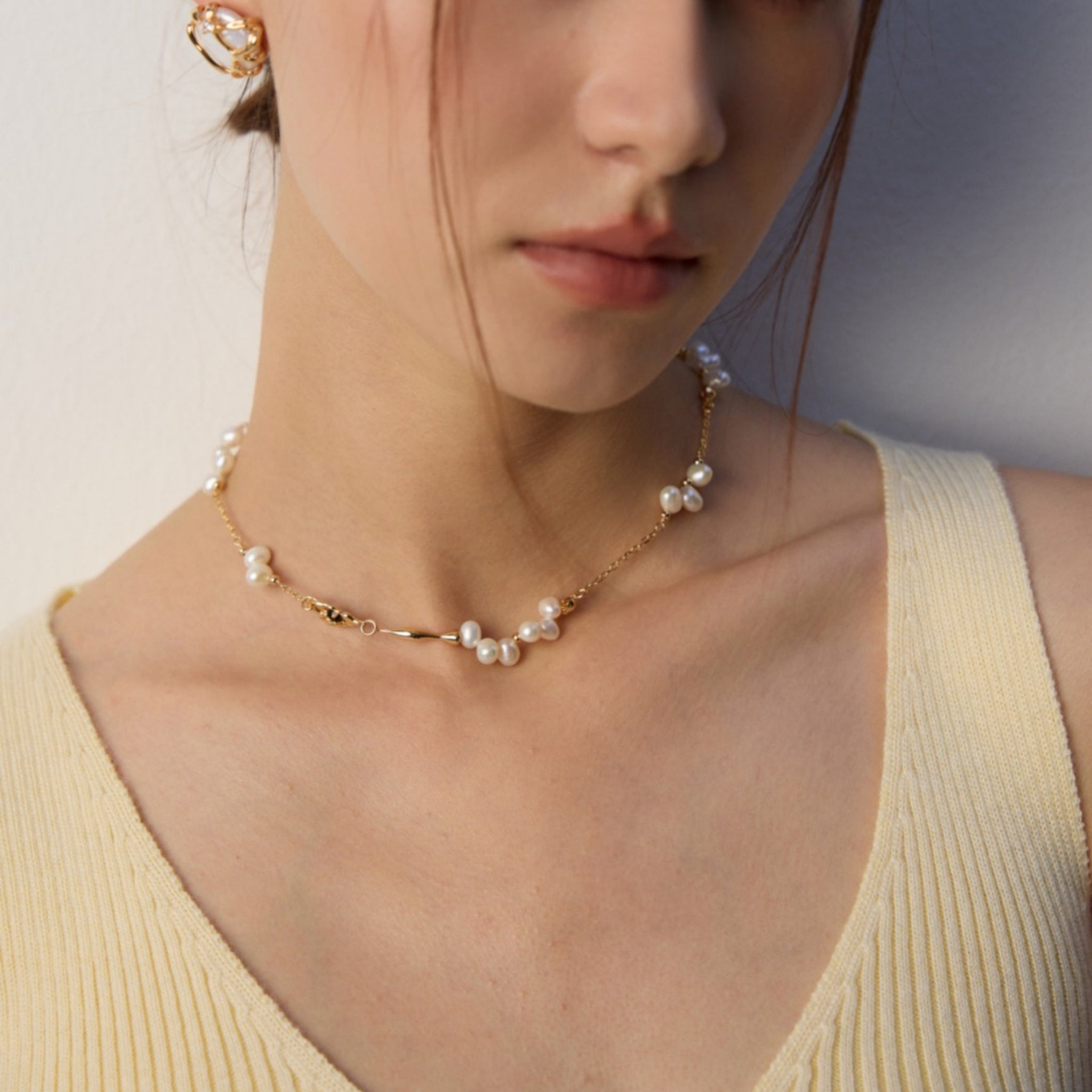 Natural Pearl and Black Onyx Necklace Elegant Beach Vacation Jewelry Look-4