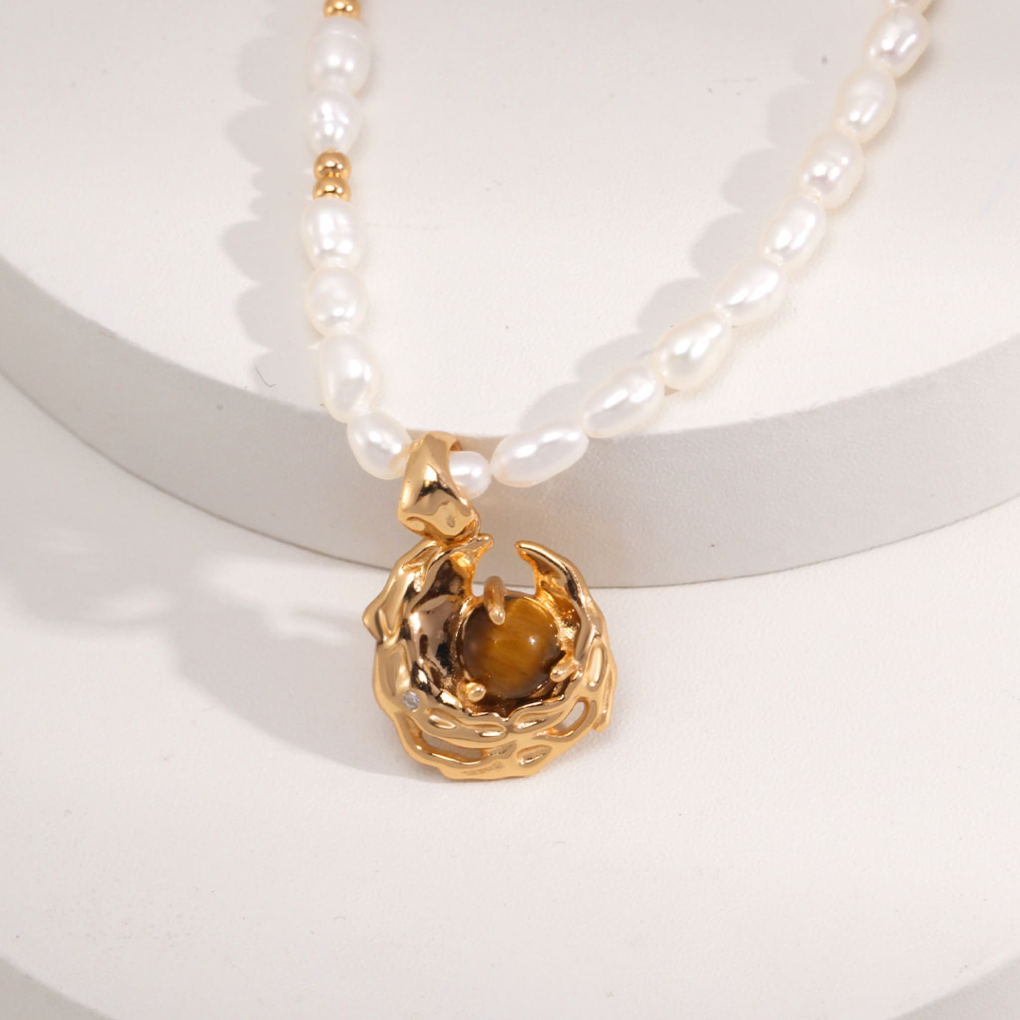 Chic Autumn Necklace Pearl Tiger Eye Gold for Layering-3