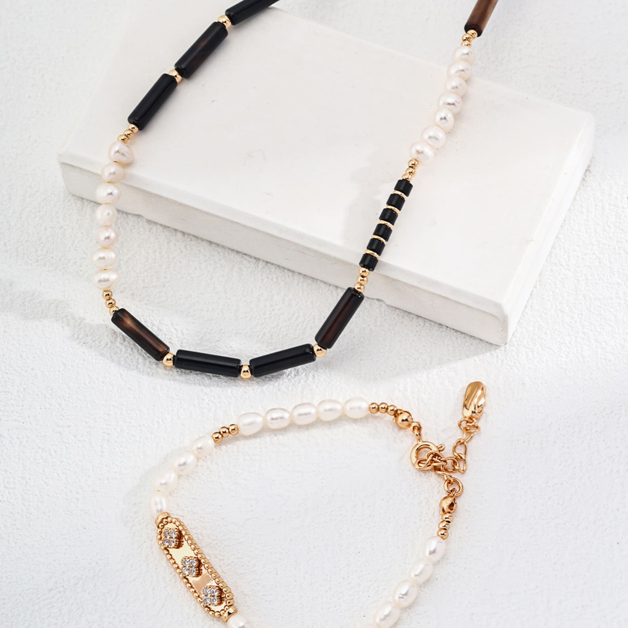 Pearl & Agate Necklace