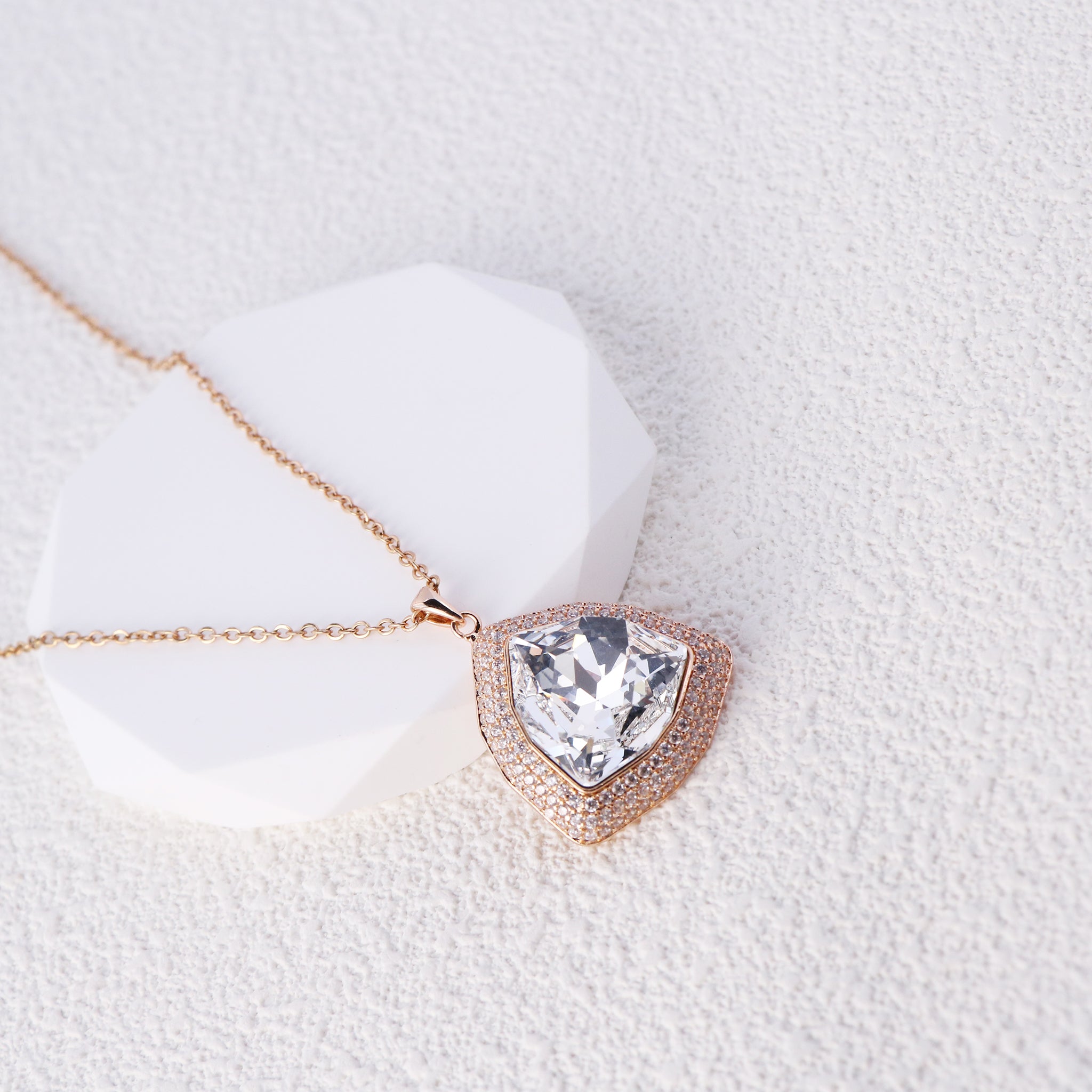 Handcrafted Austrian Crystal Necklace for Modern Elegant Looks-2