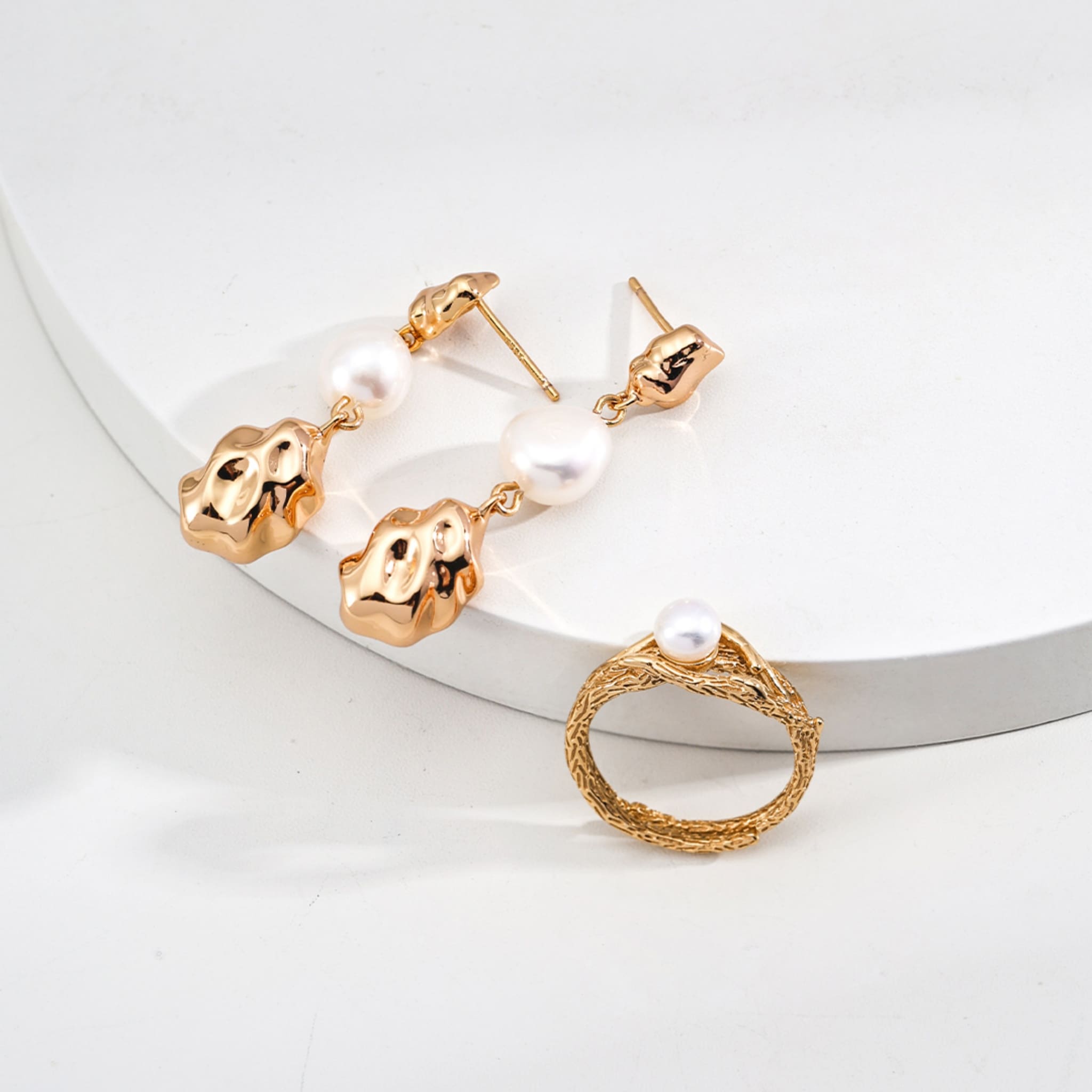 Pearl Tangle Ring