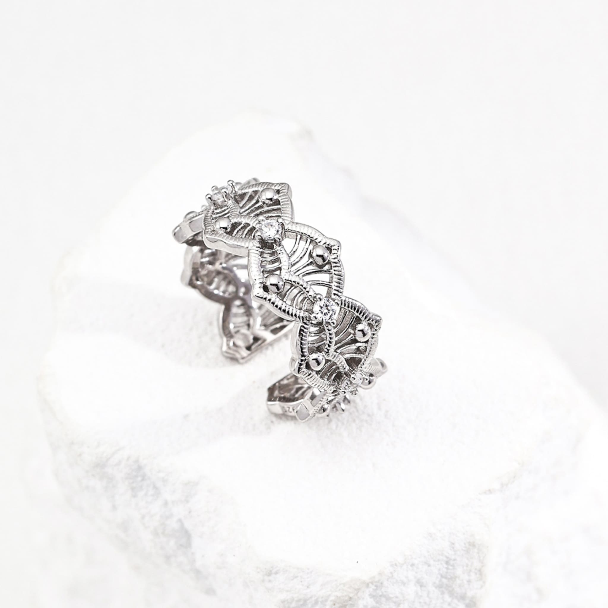 Regal Glow Ring