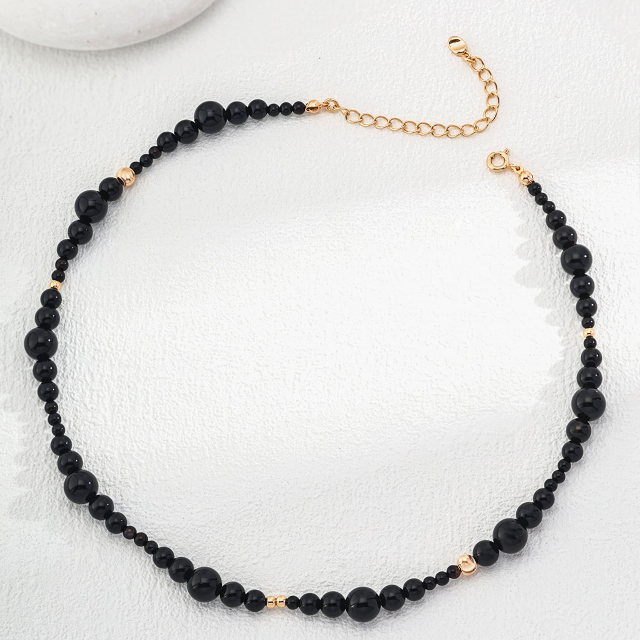 Vintage Gold Black Agate Jewelry Set Elegant Gift for Her Timeless Style-3