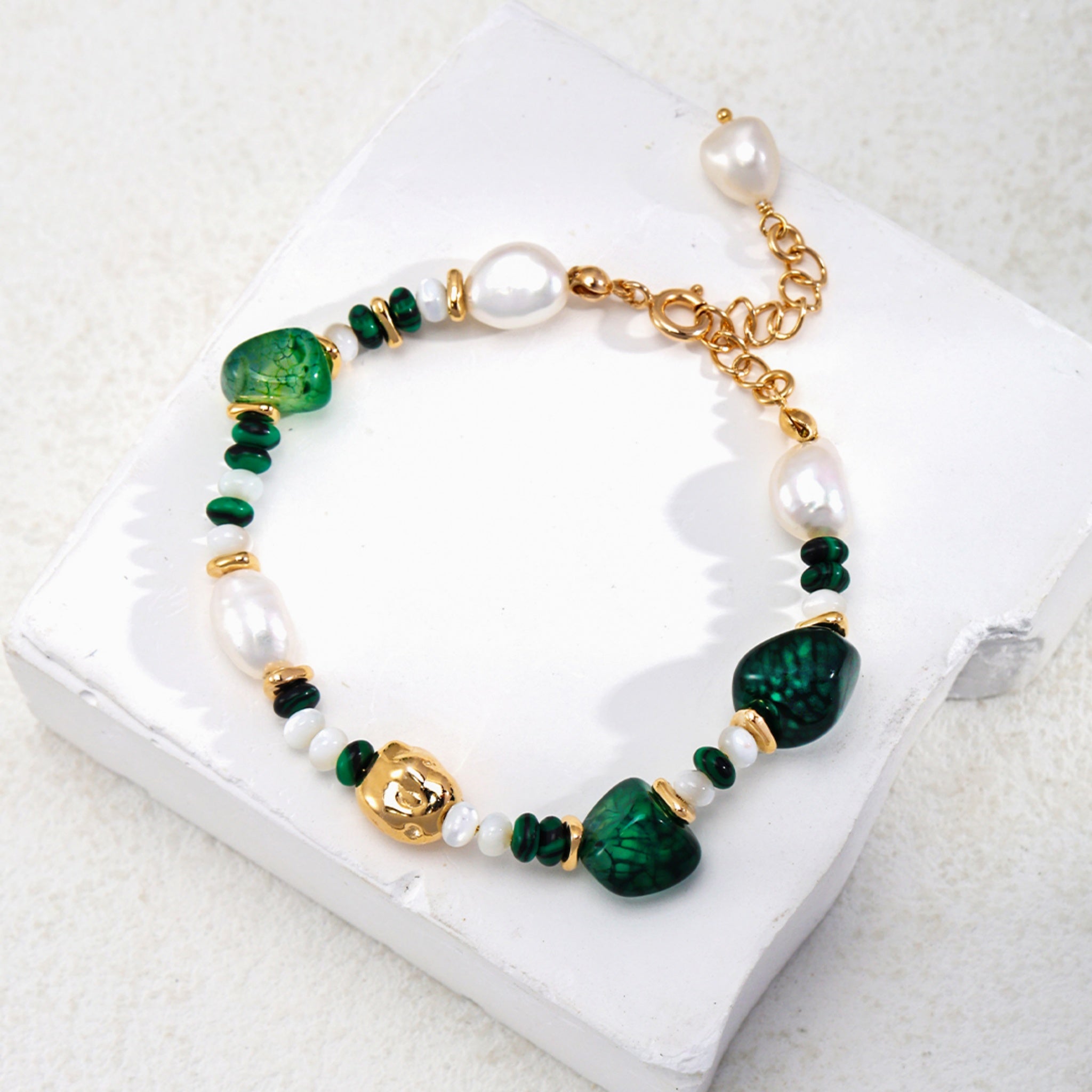 Vintage Inspired Mother of Pearl and Green Agate Jewelry Set for Women-4